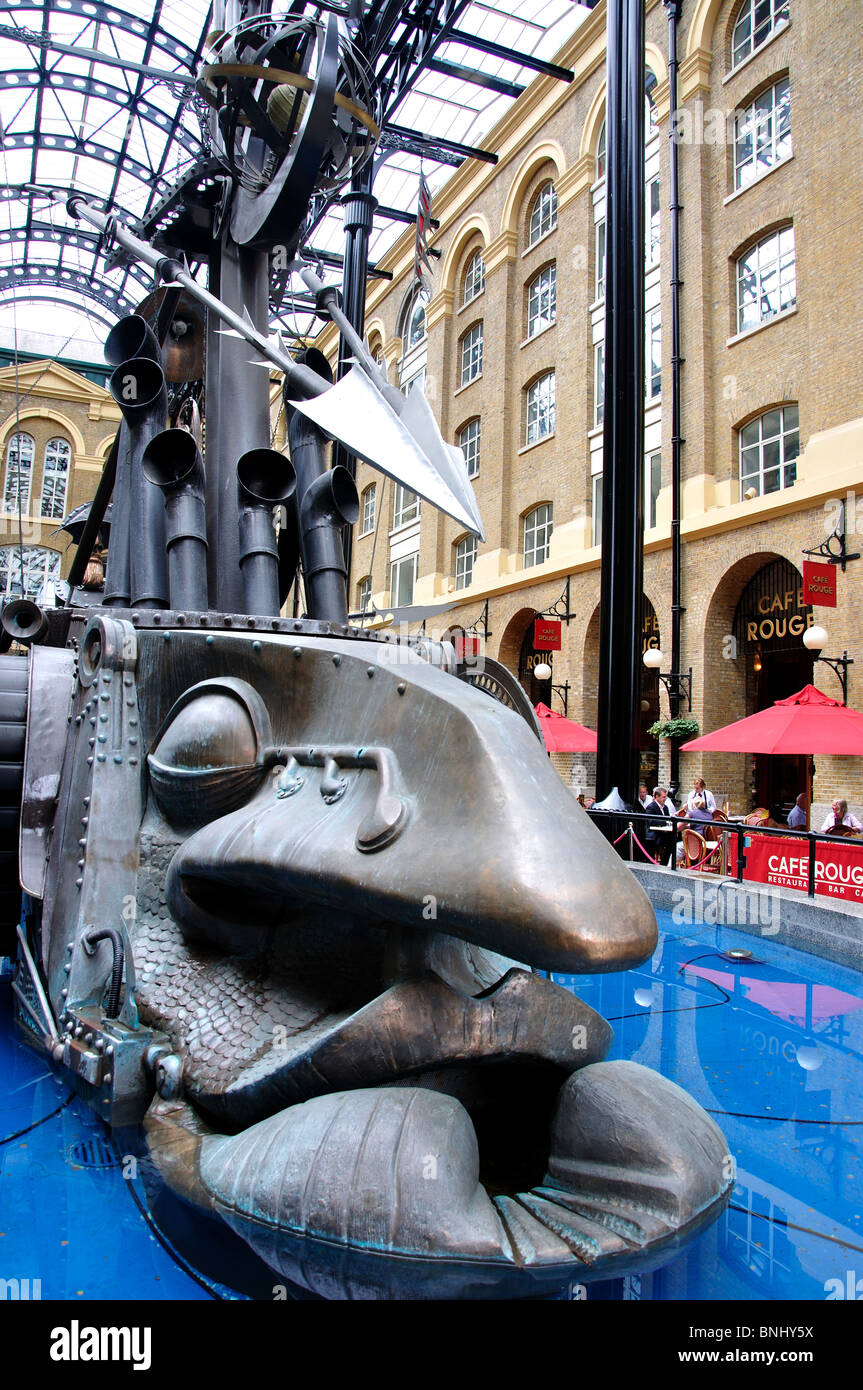 La sculpture de navigateurs, Hay's Galleria, le South Bank, Southwark, London, Greater London, Angleterre, Royaume-Uni Banque D'Images