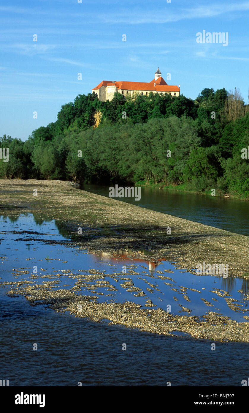 La Slovénie château rivière Drava banque gravier niveau degré Borl Banque D'Images