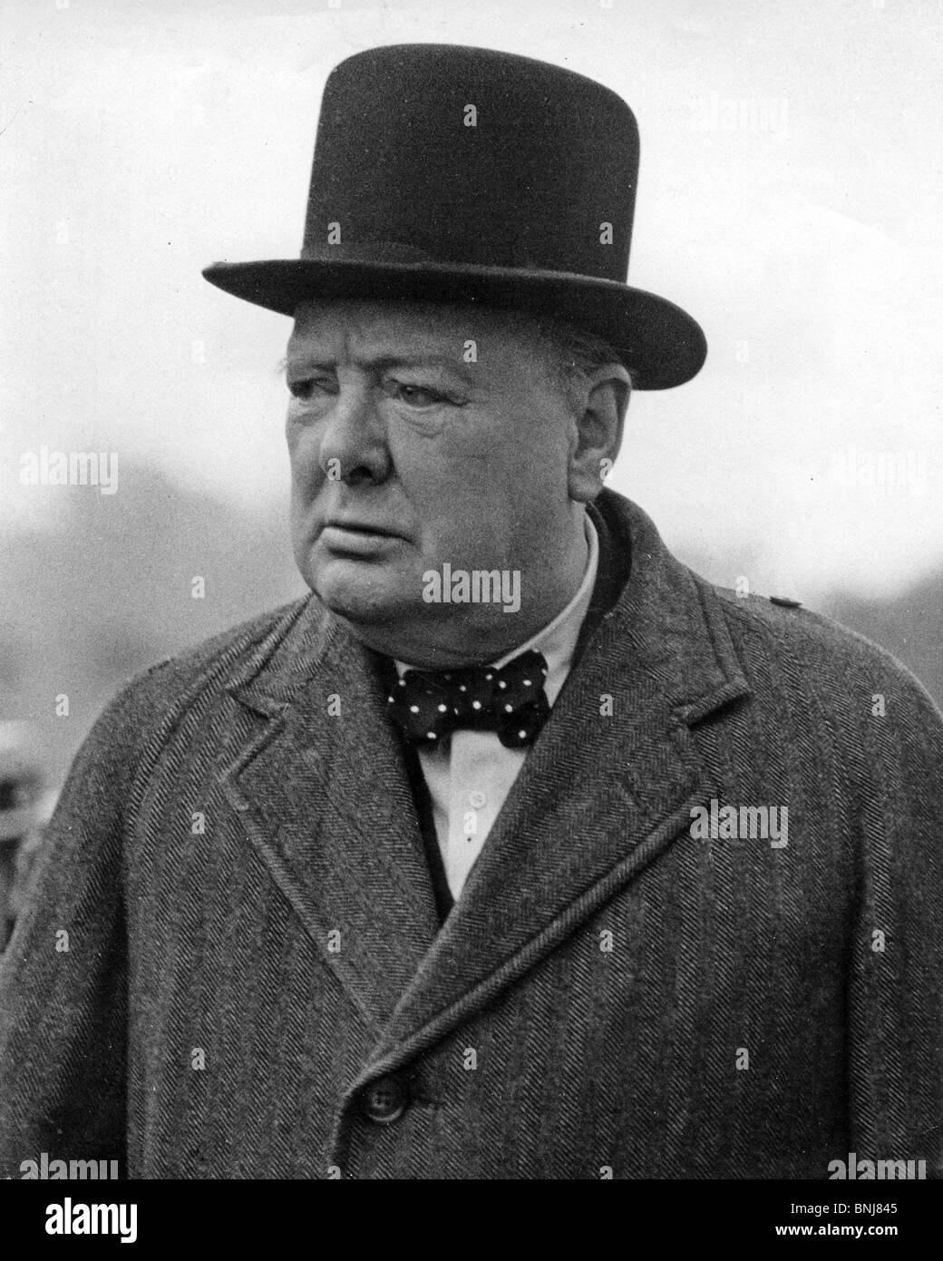 SIR WINSTON CHURCHILL en 1945. Gale Lewis Photo Banque D'Images