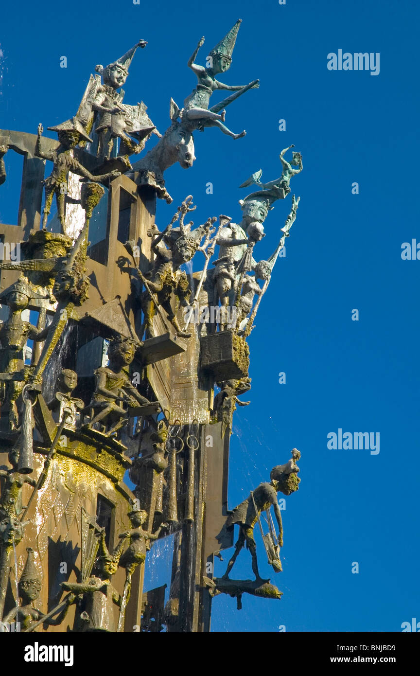 Allemagne Rhénanie-palatinat Mainz carnival Fastnachtsbrunnen chiffres fontaine Banque D'Images