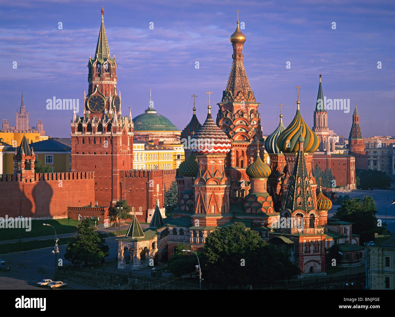 La Russie à l'été 2008 de la ville de Moscou Place Rouge Kremlin Cathédrale San Basile Banque D'Images