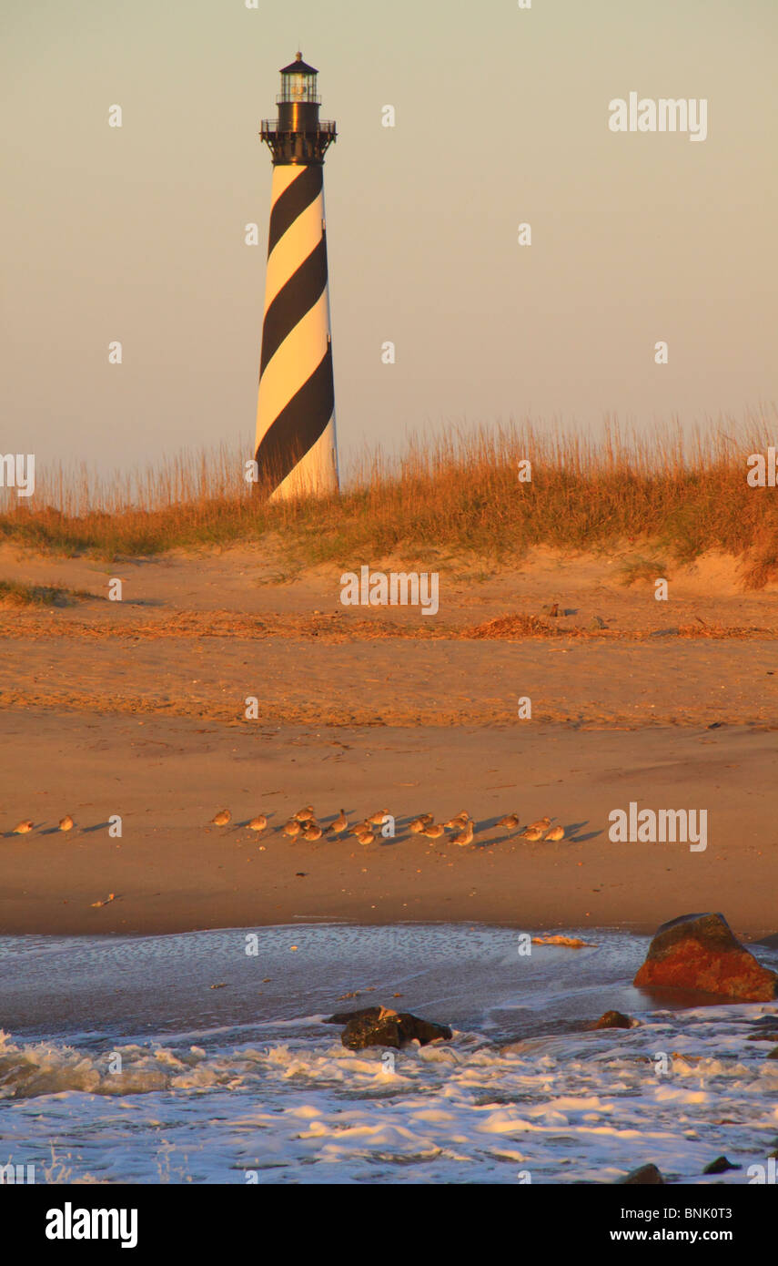 Le phare de Cape Hatteras au lever du soleil, Cape Hatteras National Seashore, Buxton, Outer Banks, Caroline du Nord Banque D'Images