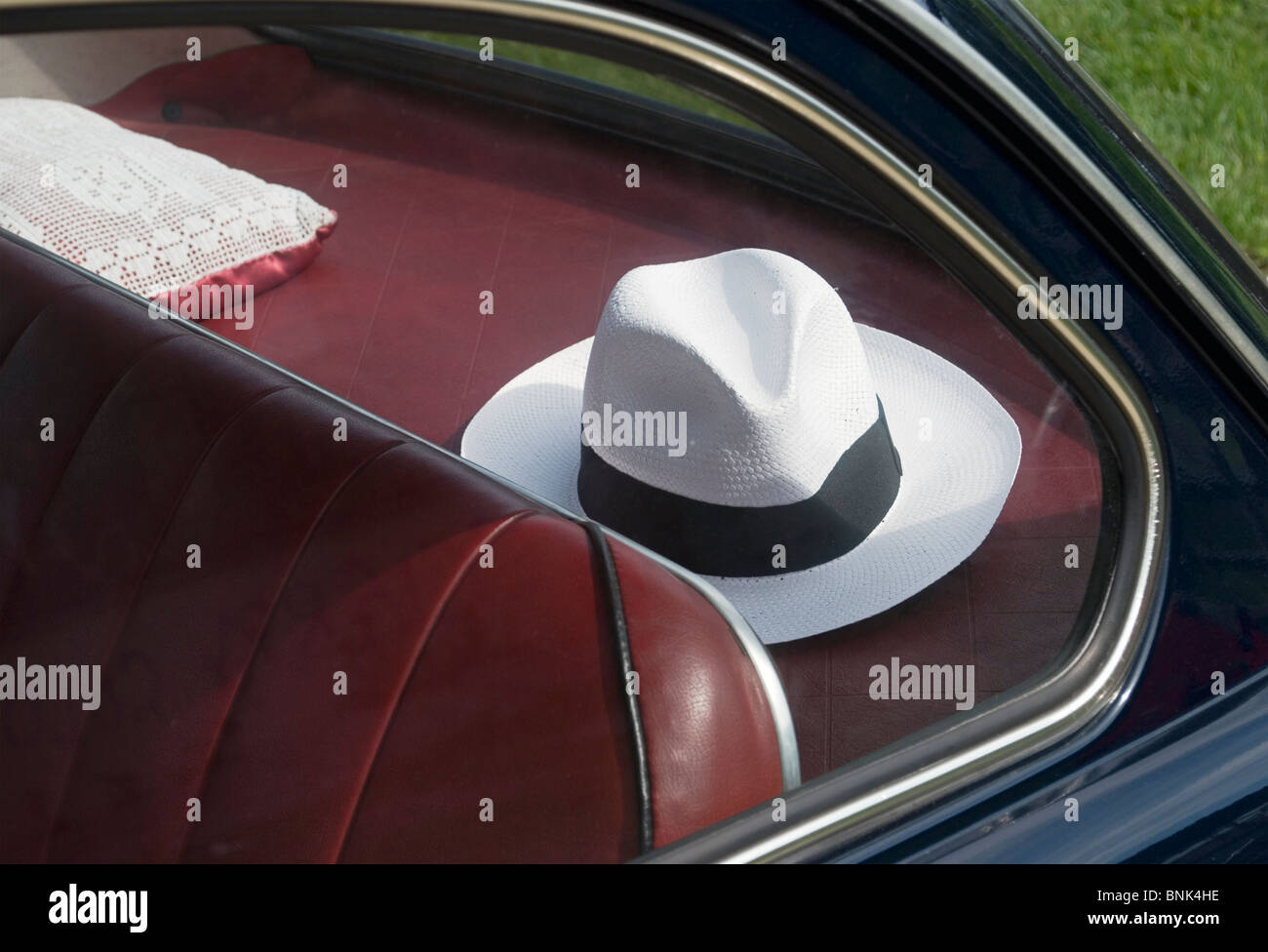 Chapeau de plage arrière de voiture vintage Banque D'Images