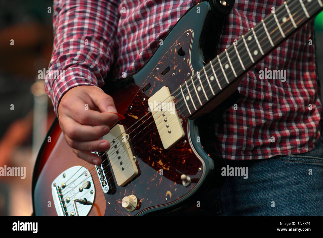 Faire sept - Joe Johnson - guitare - Fender Jazzmaster avec vibrato flottant synchronisé la splendeur Festival à Nottingham Banque D'Images