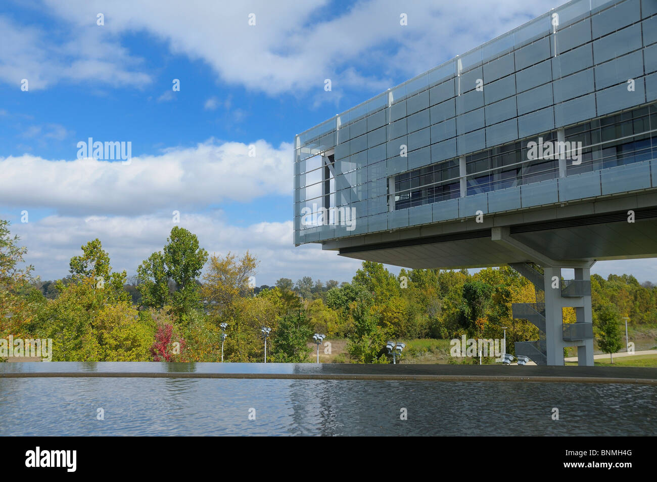 William J. Clinton Presidential Center & Park Library Exterior Little Rock Arkansas USA architecture du paysage autumn park Banque D'Images