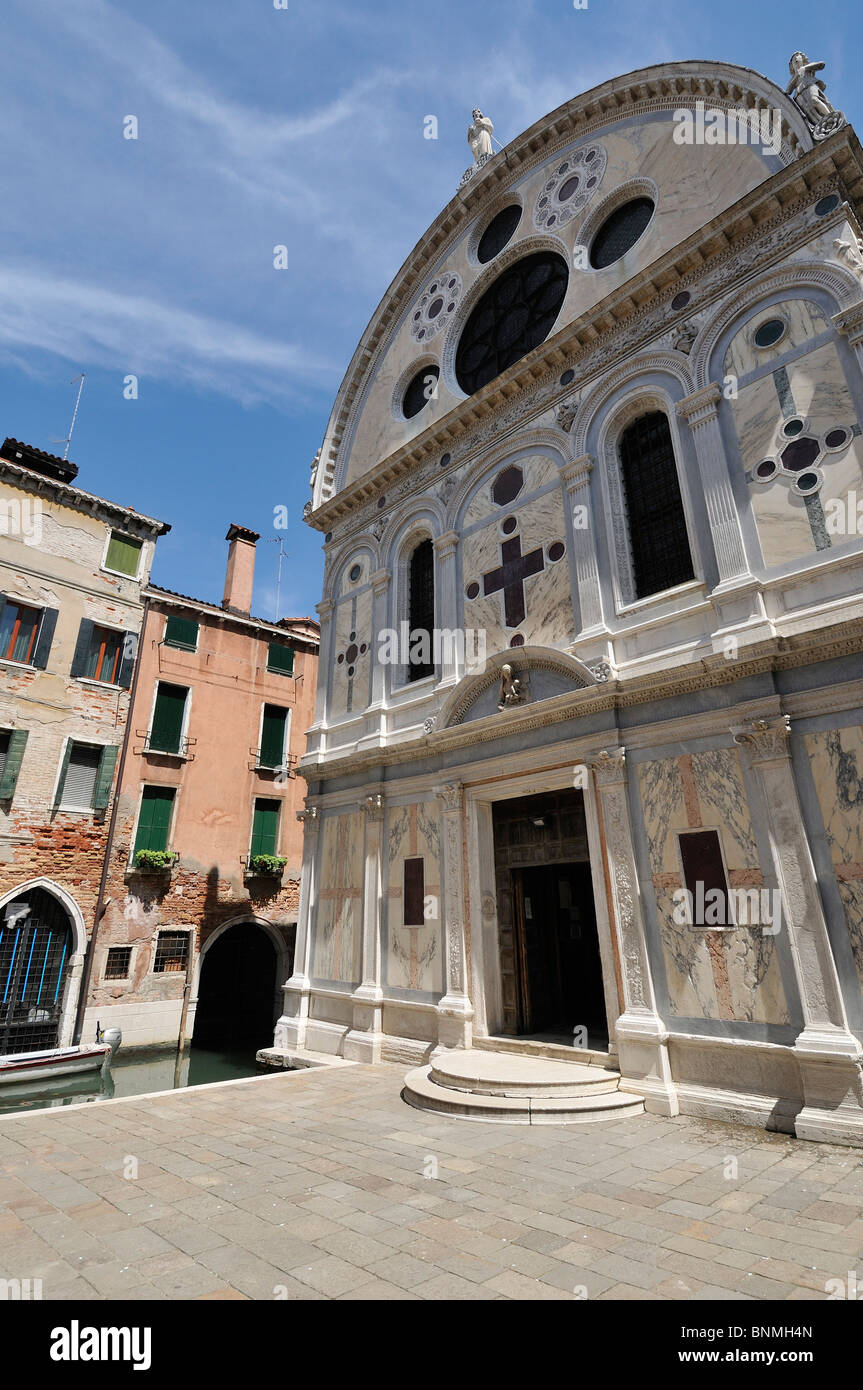 Venise. L'Italie. Église de Santa Maria dei Miracoli, Cannaregio. Banque D'Images