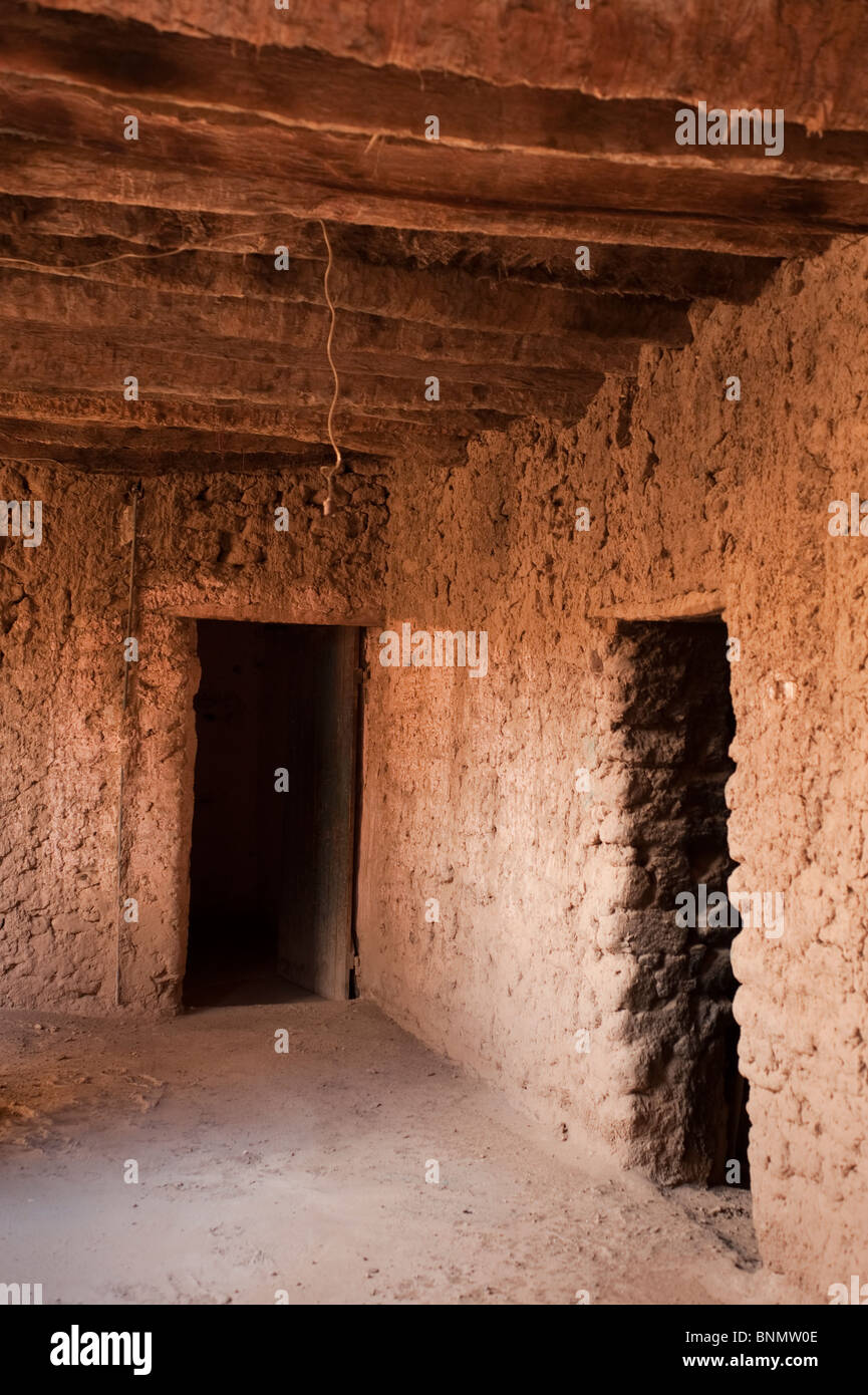 Bâtiment traditionnel en brique de boue, Figuig, province de Figuig, région orientale, le Maroc. Banque D'Images