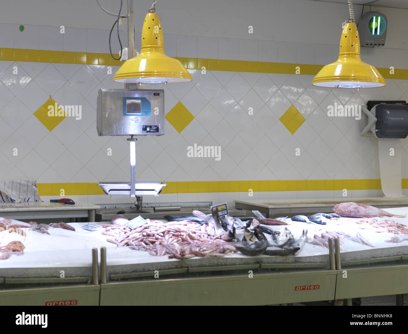 Catane Sicile Italie Poissons en supermarché Banque D'Images