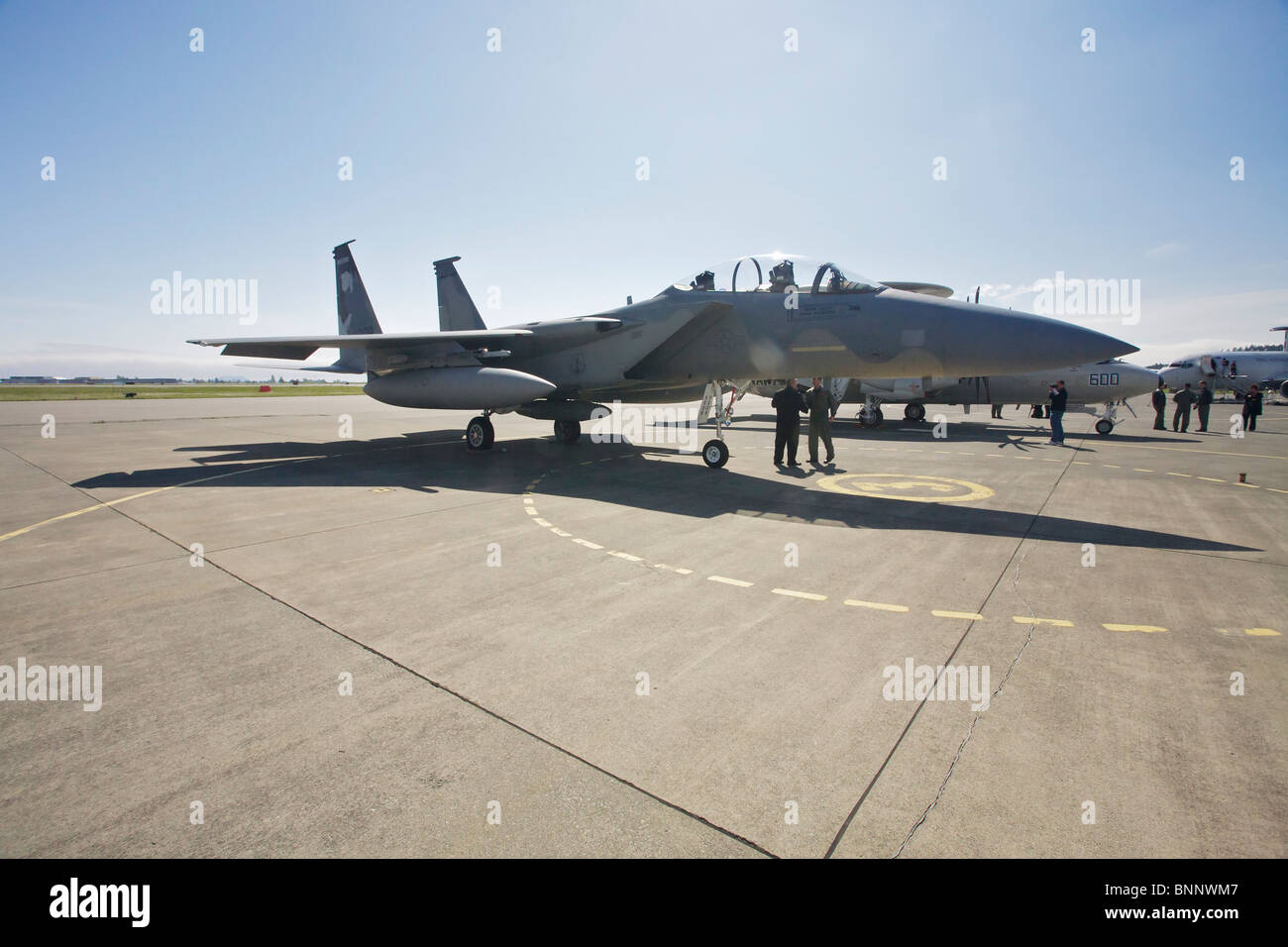 En avion de chasse F 15 à l'Aéroport International de Victoria dans la région de Sidney (C.-B.) Canada Banque D'Images