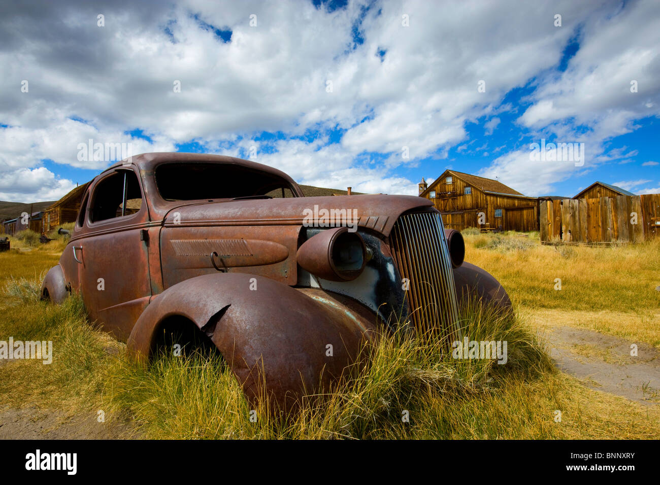 Bodie USA Nord Glen Ellis Falls États-Unis Californie ville fantôme chercheur d'or maisons de ville de l'automobile voiture décroissance maisons Banque D'Images