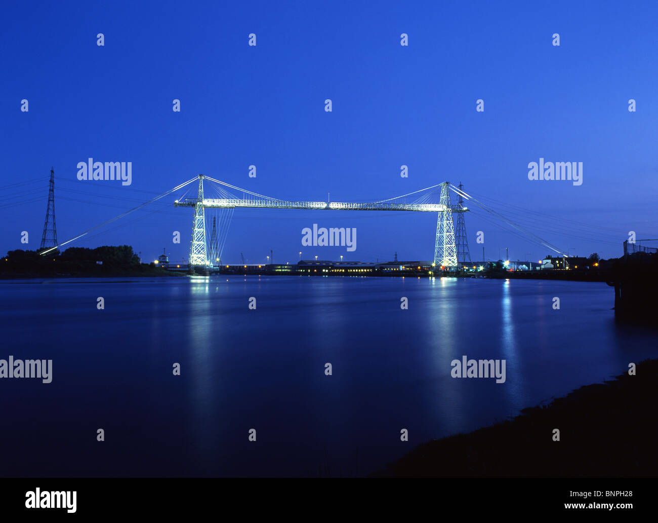 Transporter Bridge et la rivière Usk de nuit de Comp Newport South Wales UK Banque D'Images