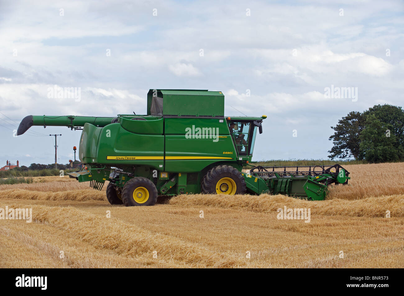 John Deere S690i combine harvester Banque D'Images