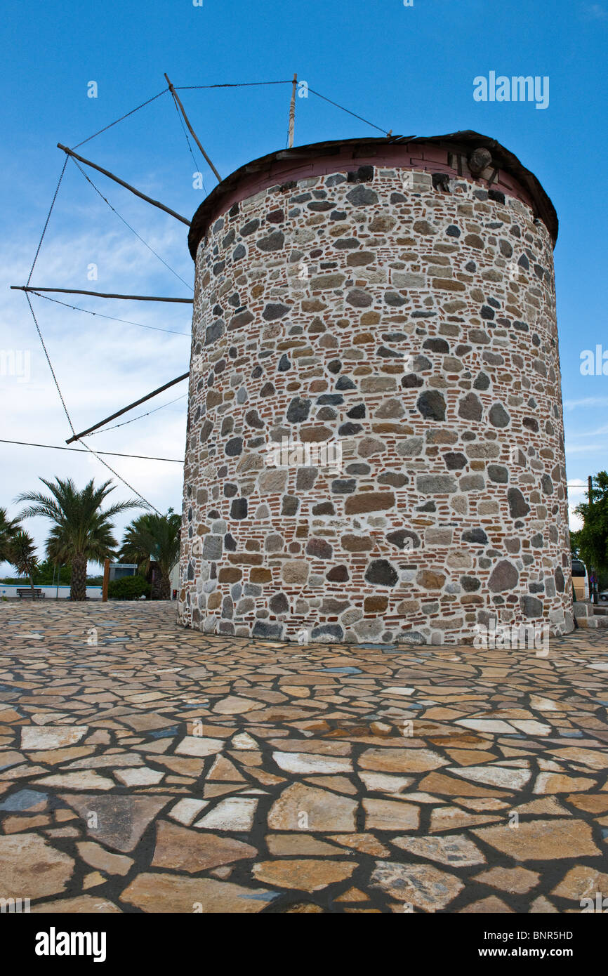 Grèce, Îles du Dodécanèse, Kos, un vieux moulin dans village Antimachia Banque D'Images