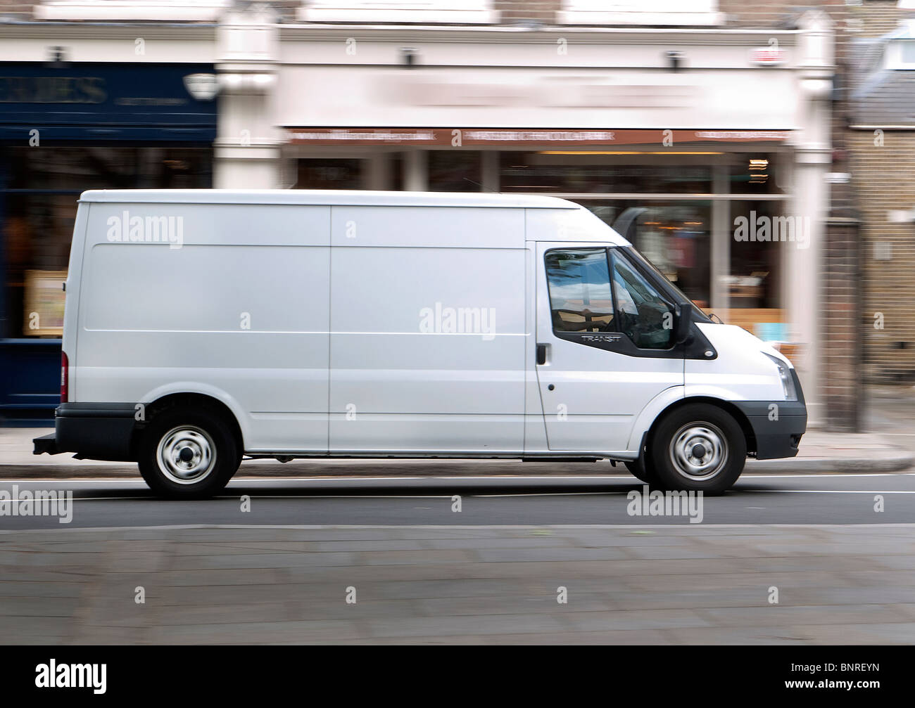 Ford Transit Van roulant à London UK Banque D'Images