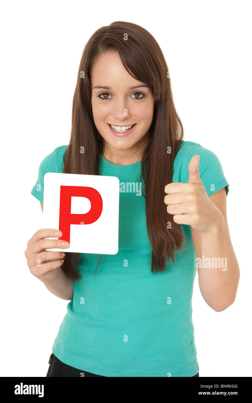 Jeune étudiant de conduite tenant une P signe pour l'Australie et le pouce vers le haut Banque D'Images