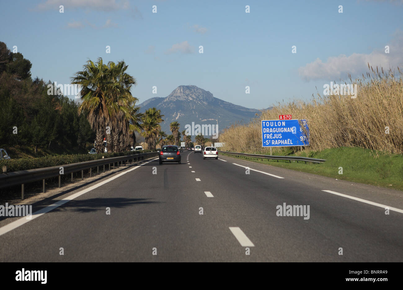 Panneau à l'autoroute A570 à Toulon, France Banque D'Images
