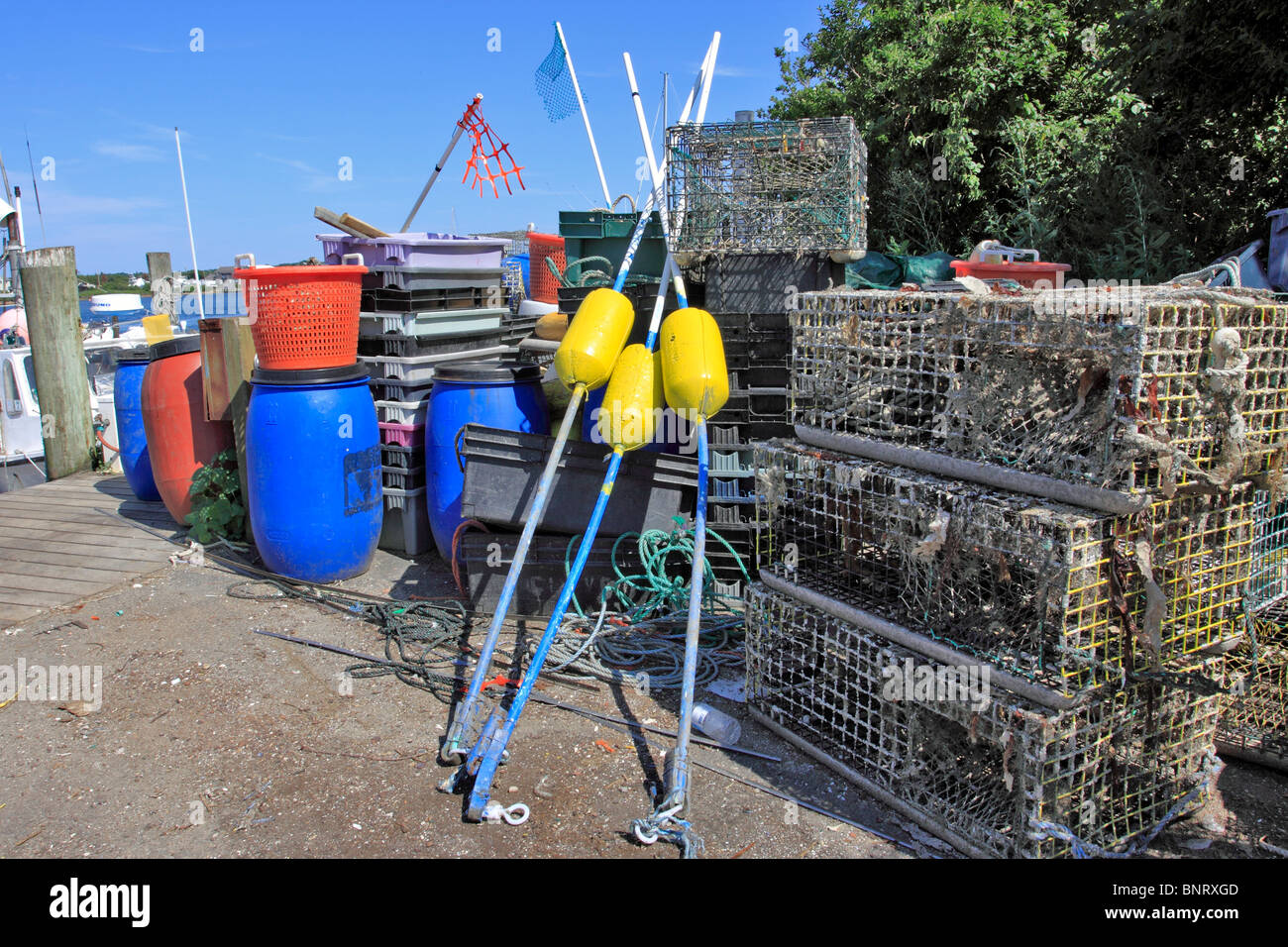 Les casiers à homards, des bouées et autres engins de pêche commerciale, Montauk, Long Island NY Banque D'Images