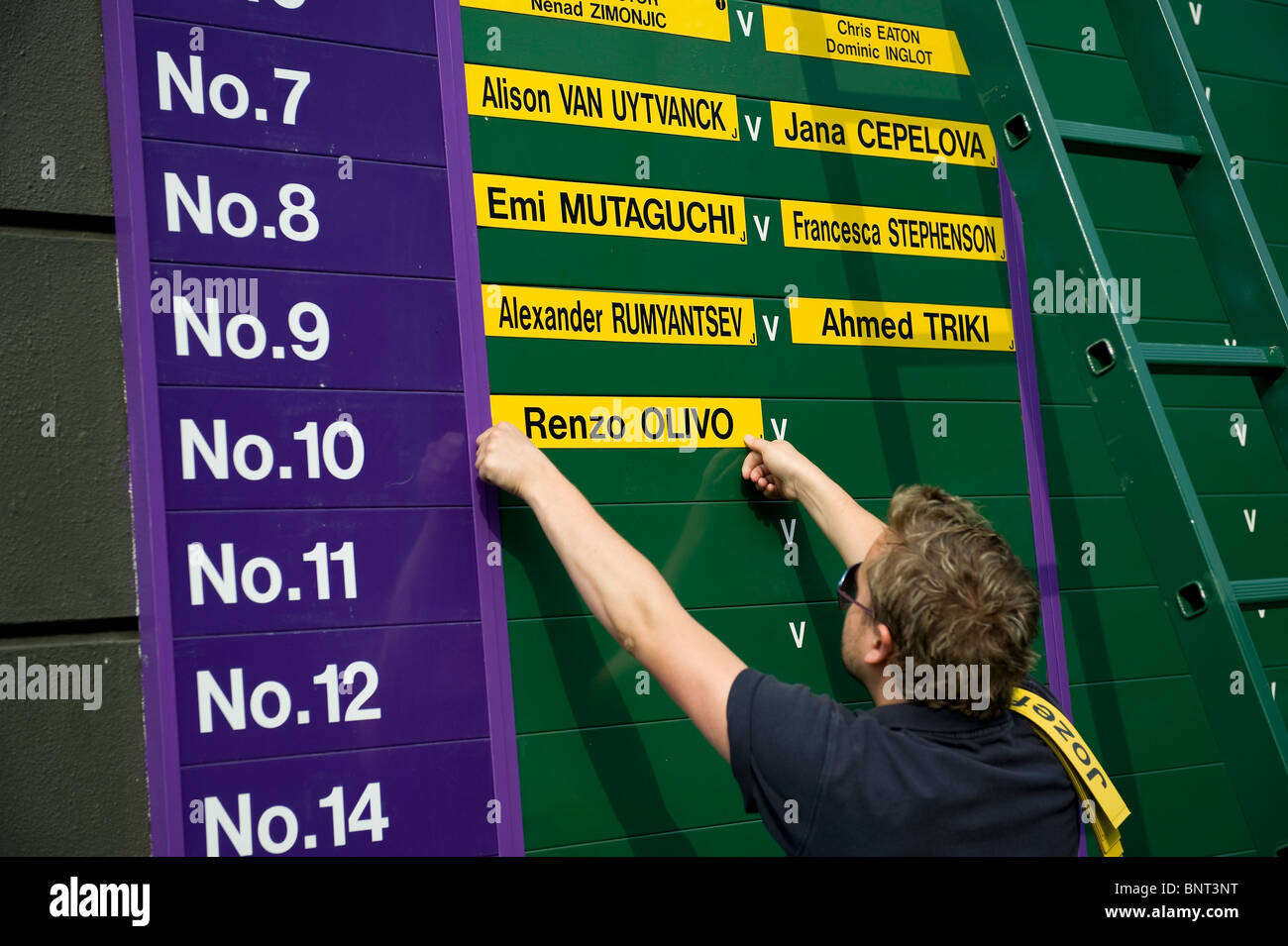 Samedi ordre de jeu est publié au cours de la Tennis de Wimbledon 2010 Banque D'Images