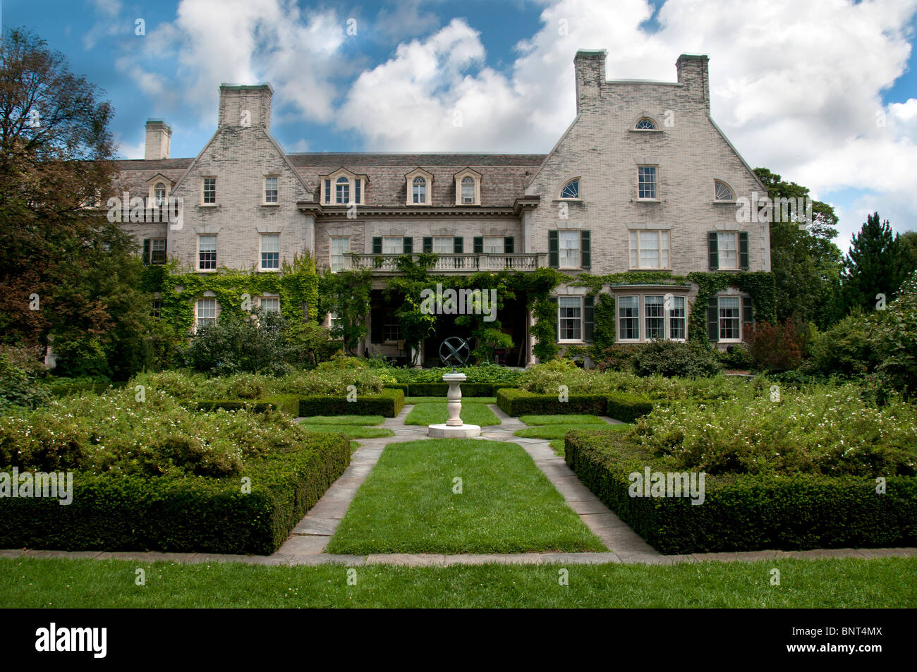 Jardins de la George Eastman House, Rochester, NY USA Banque D'Images