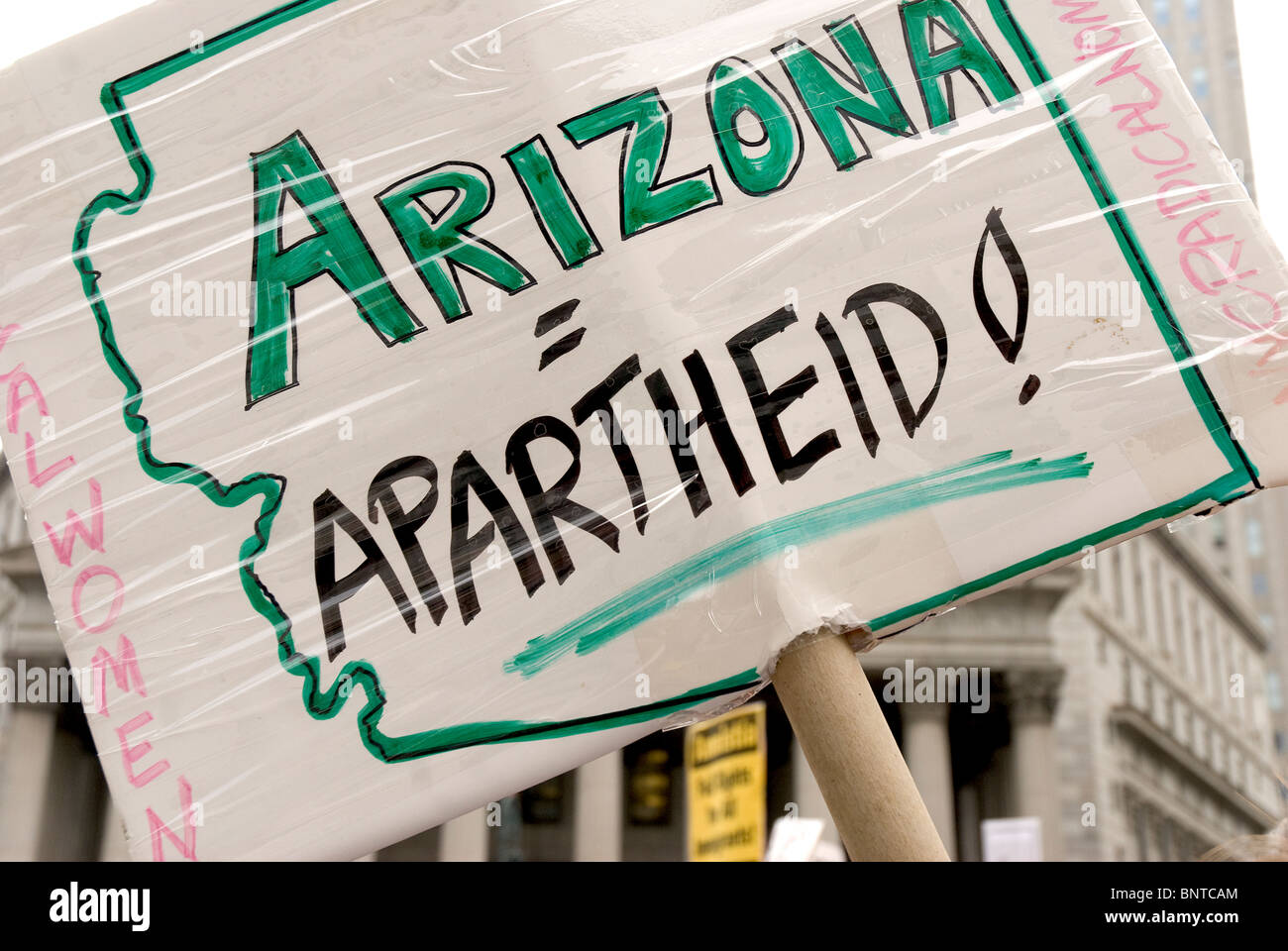 Le "Nous sommes tous Arizona' mars s'est tenue à New York le 29 juillet, Brooklyn-Manhattan, pour protester contre le SB 1070 Loi de l'Arizona. Banque D'Images