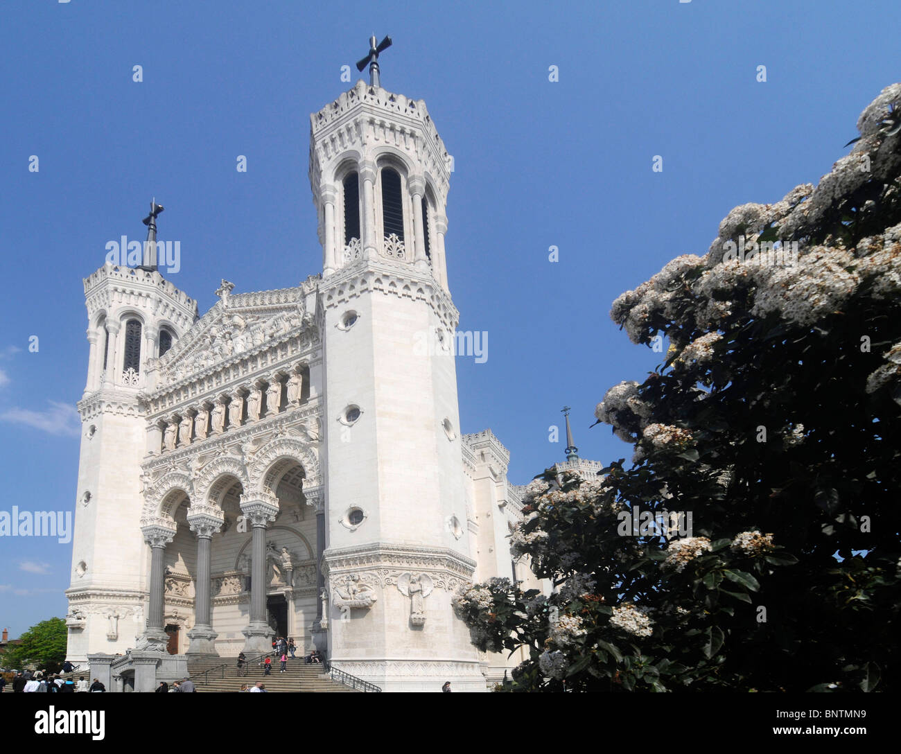 La Basilique Notre Dame de Fourvière à Lyon, l'une des plus belle cathédrale conçue par l'architecte Bossan. Banque D'Images