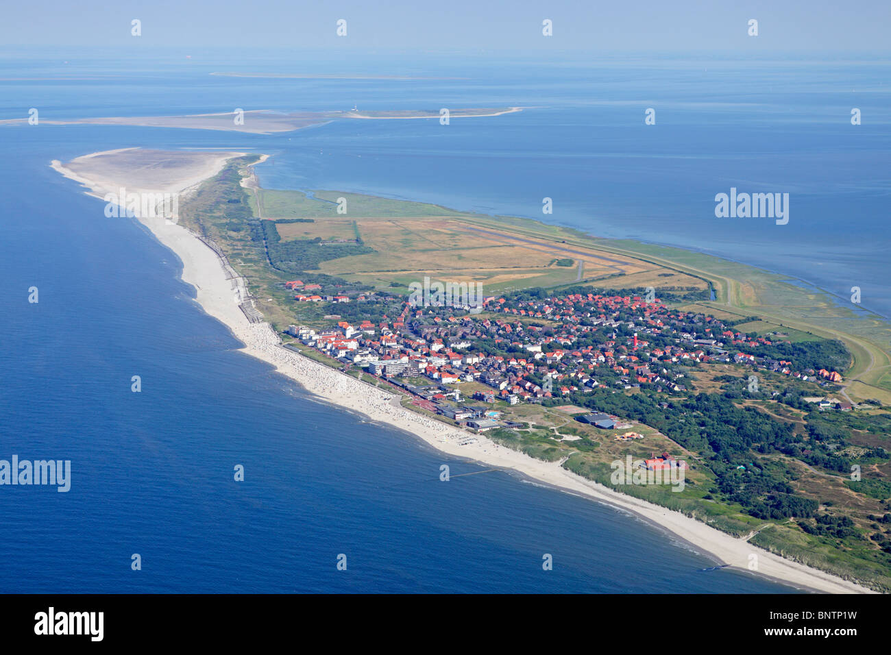 Photo aérienne de l'île de Wangerooge, en Frise orientale, Basse-Saxe, Allemagne Banque D'Images