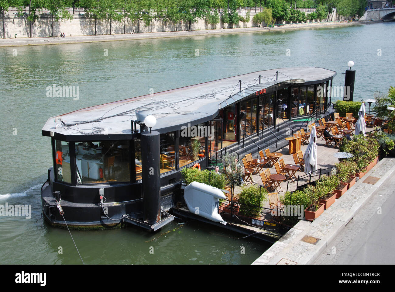Restaurant Le Quai de Seine à Paris France Banque D'Images