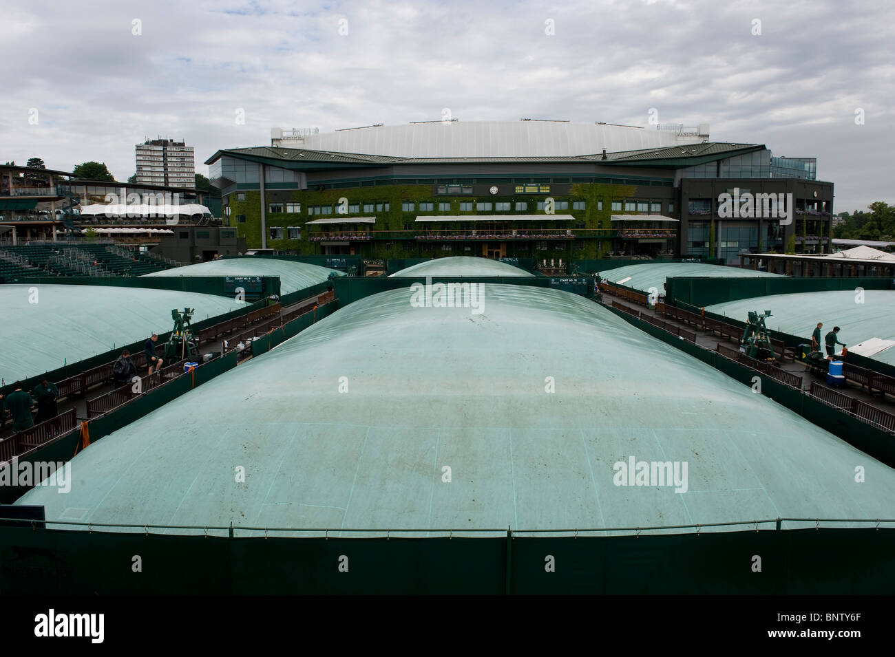 Vue d'une cour couverte 10 pendant la Wimbledon Tennis Championships 2010 Banque D'Images