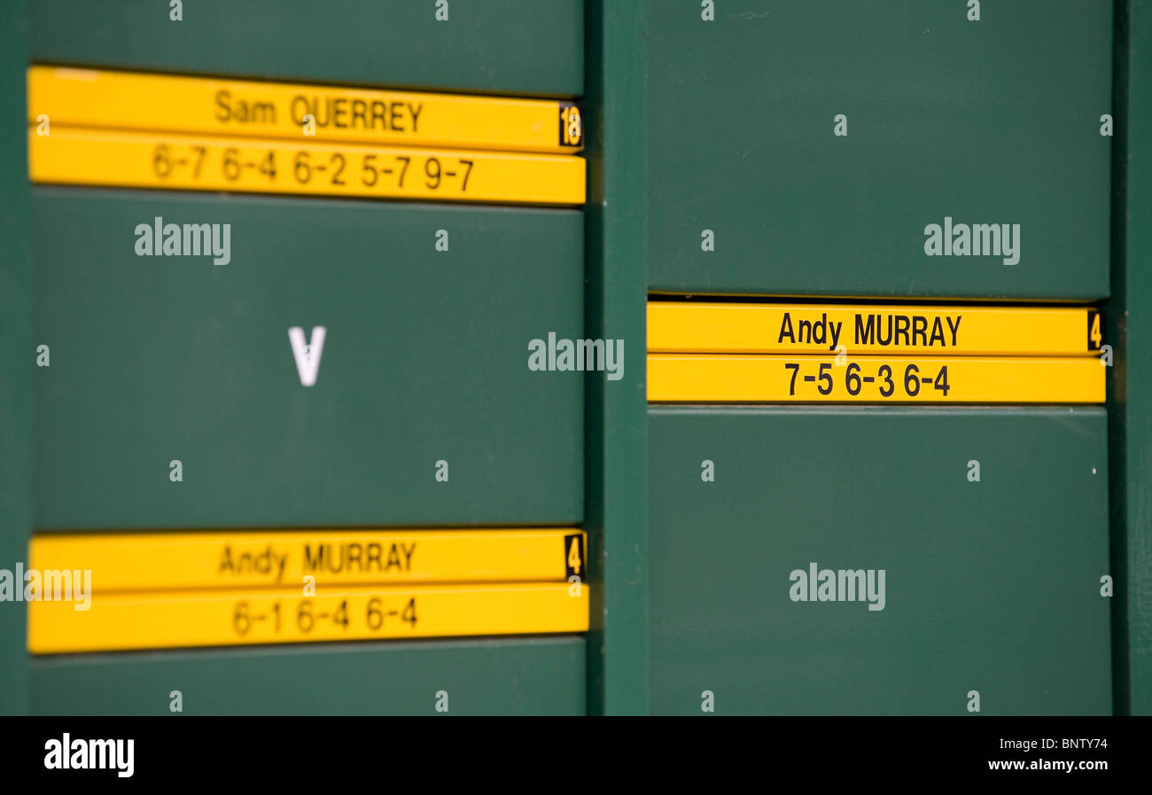 Andy Murray, le nom sur le tirage au Conseil au cours de la Tennis de Wimbledon 2010 Banque D'Images