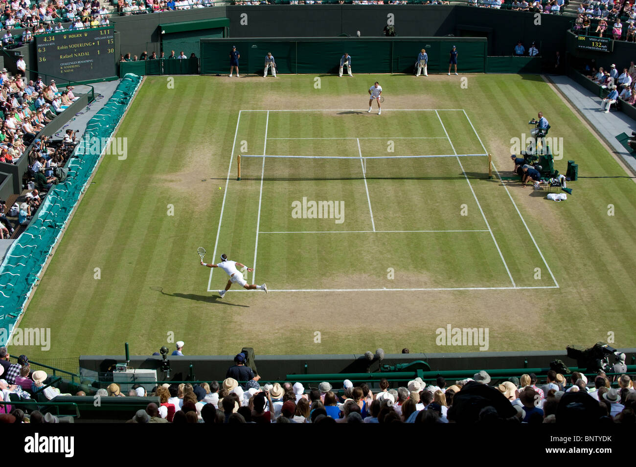 Voir de jouer sur 1 au cours de la cour tennis de Wimbledon 2010 Banque D'Images