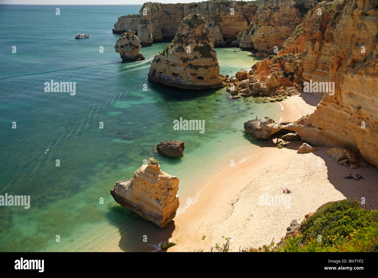 L'une des plus belles plages, les Algarves Praia da Marinha près de Lagos au Portugal, Europe Banque D'Images