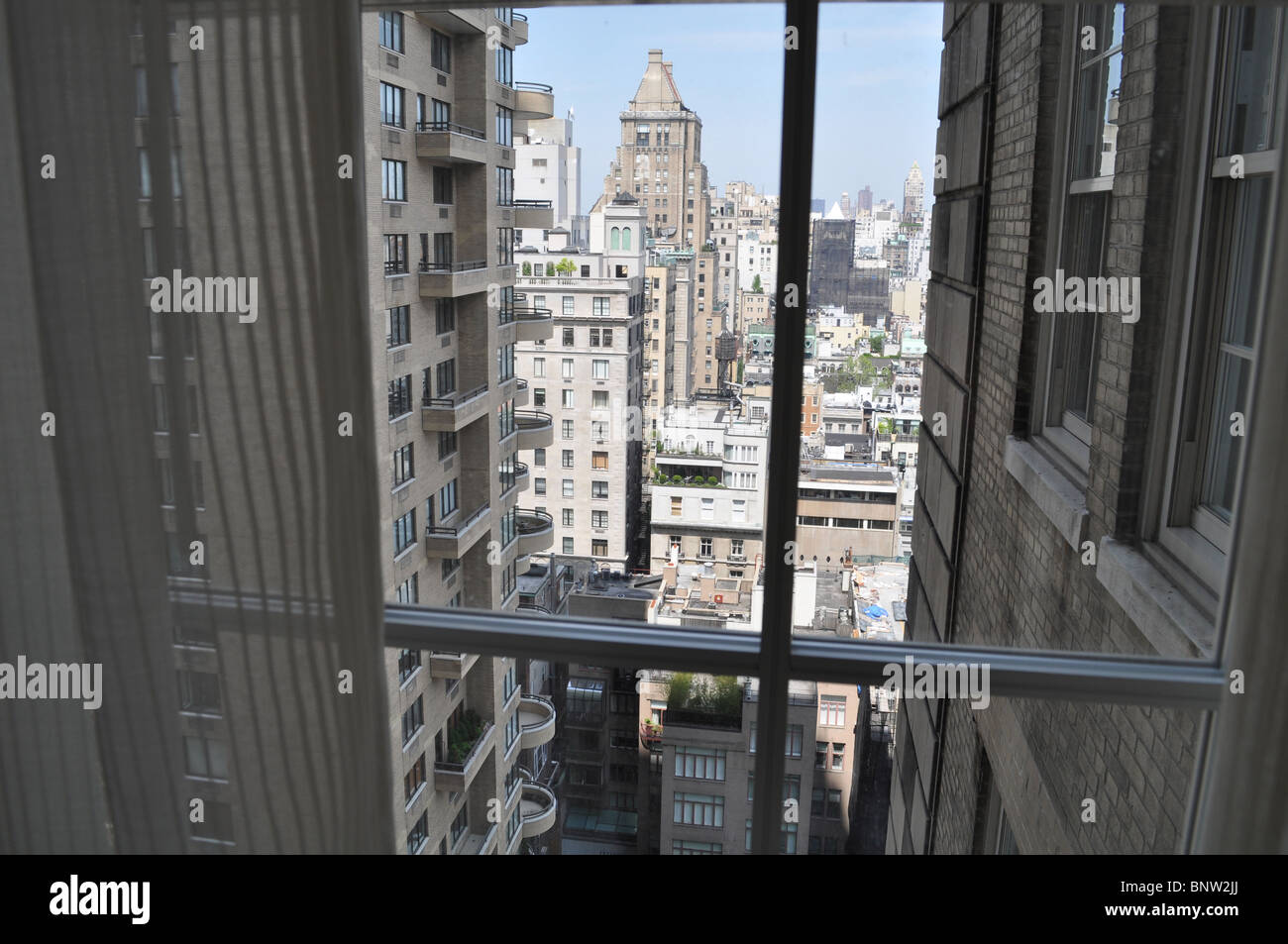 La Pierre, l'emblématique phare américain de Taj Hotels sur la Cinquième Avenue de New York donnant sur Central Park vue fenêtre Banque D'Images