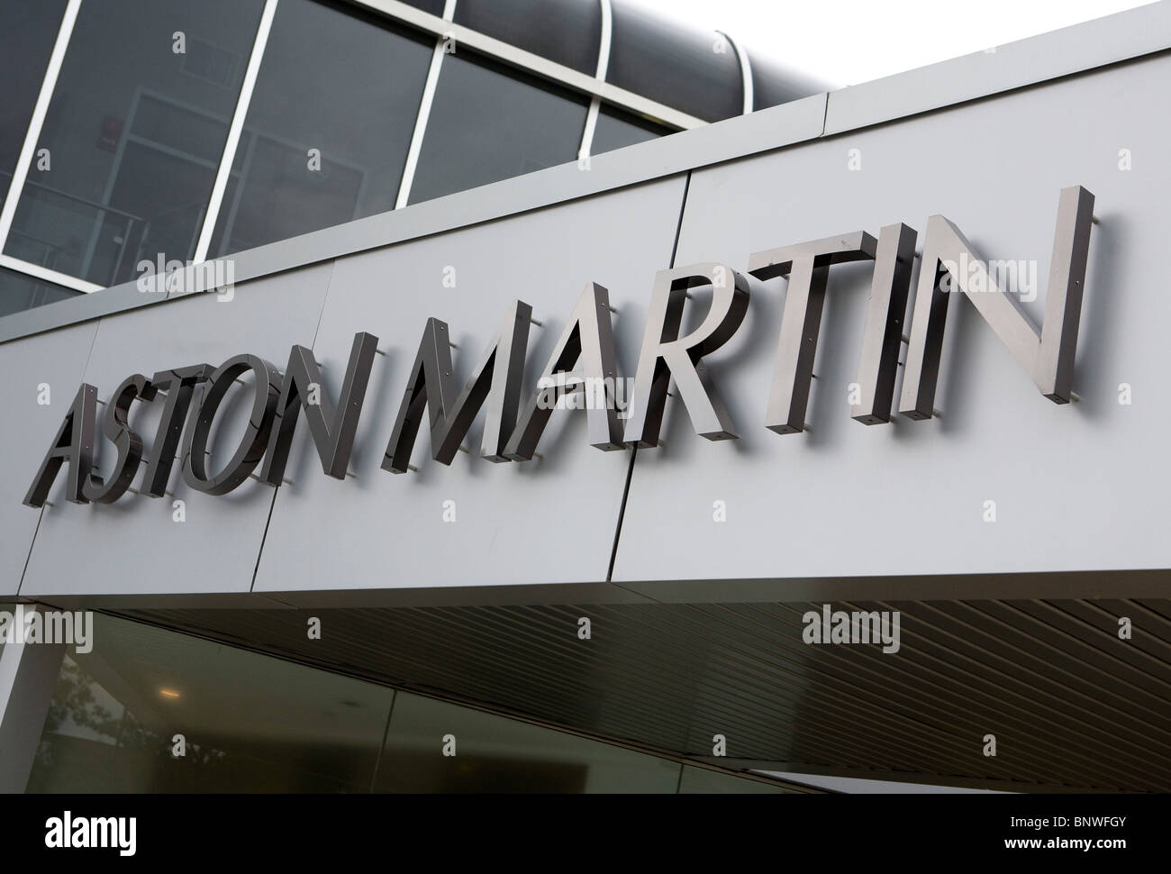 Un concessionnaire automobile Aston Martin. Banque D'Images