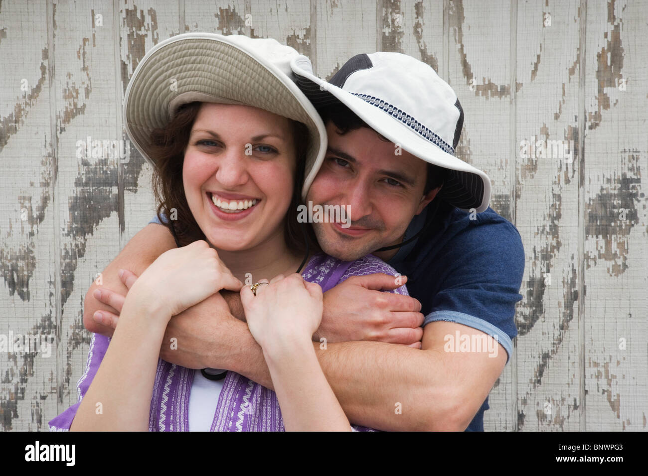 Couple embracing Banque D'Images