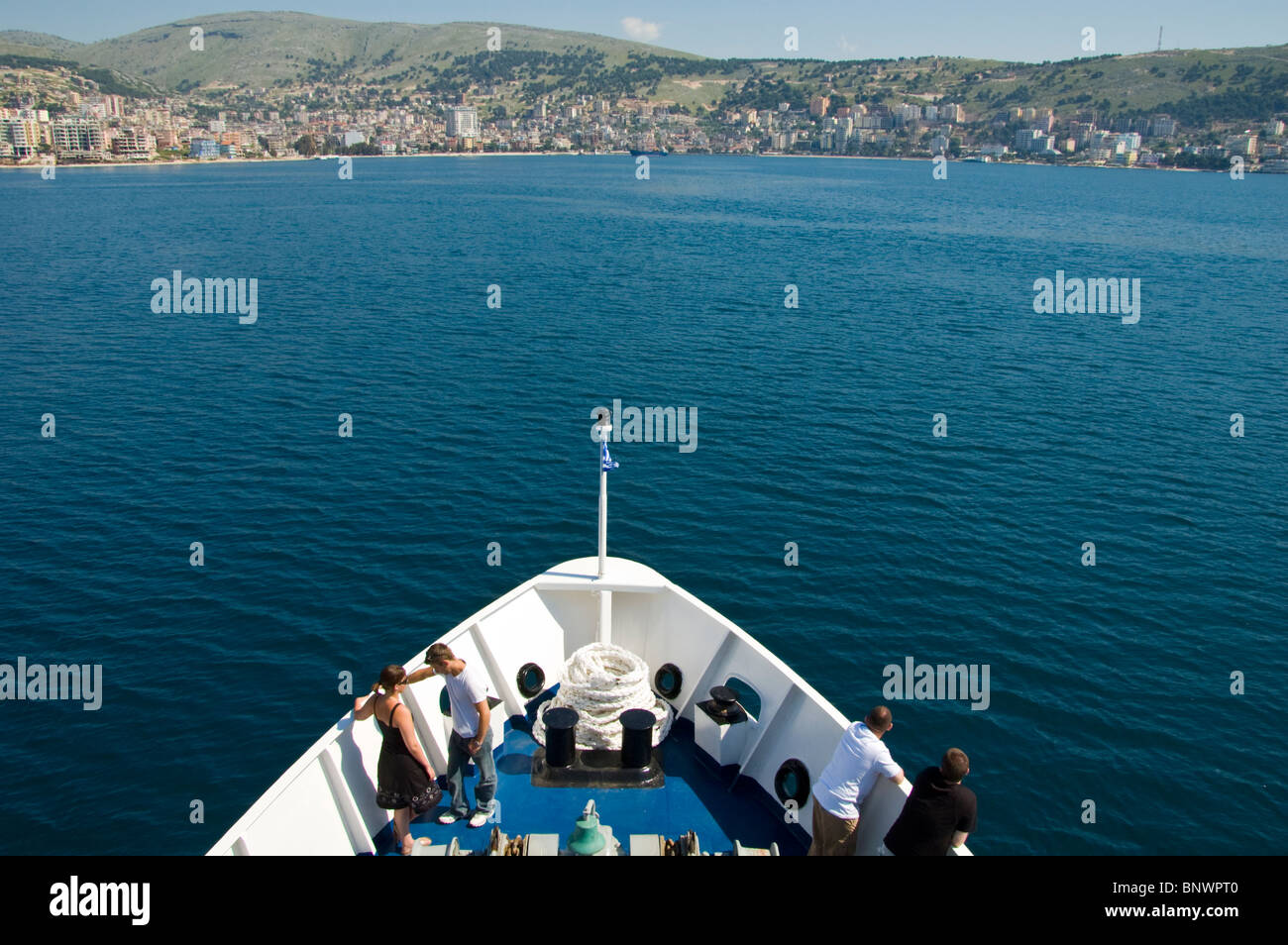 Ferry touristique près de Saranda République d'Albanie Banque D'Images
