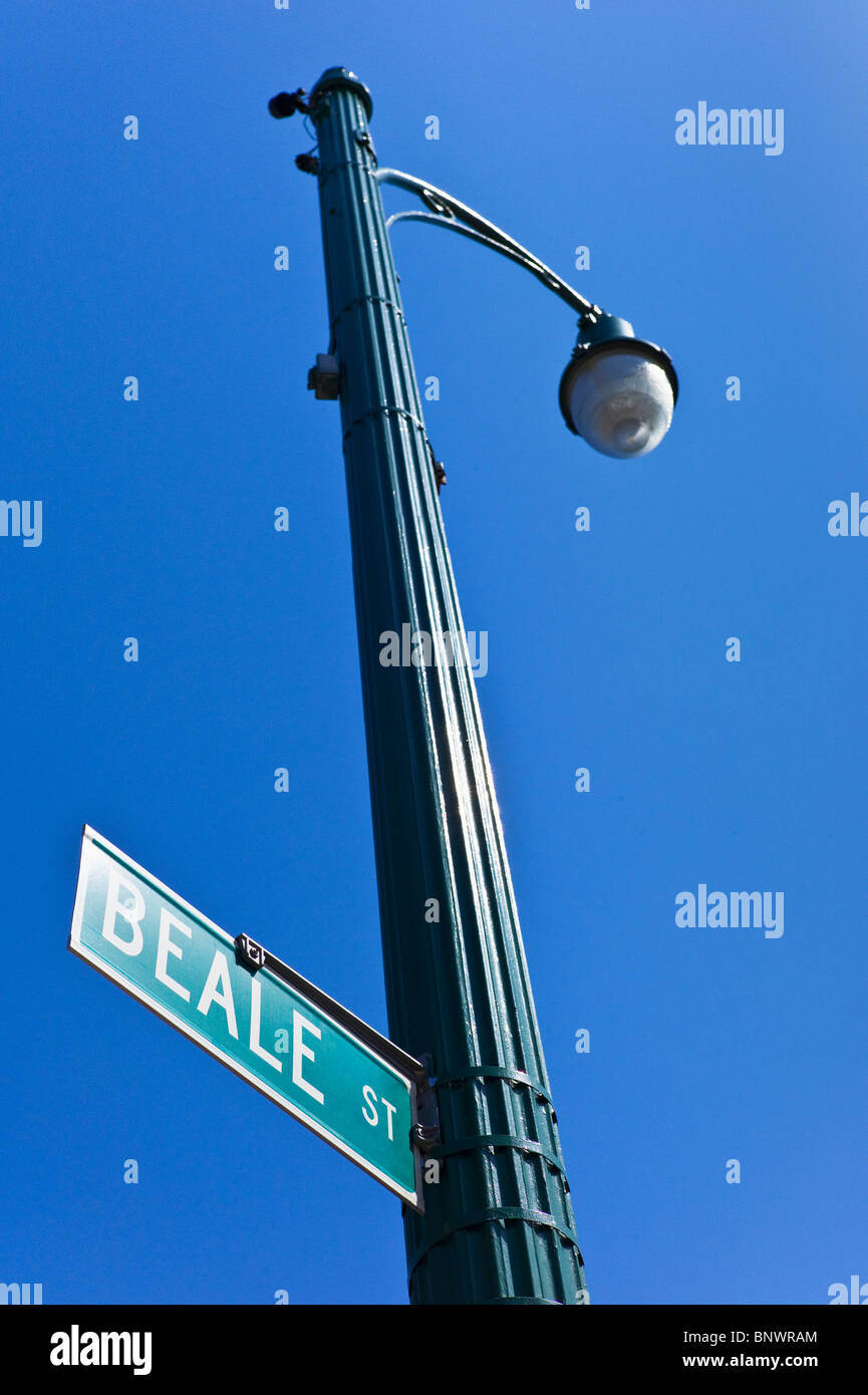 Beale Street sign et lampadaire Banque D'Images