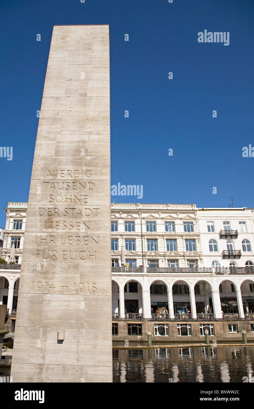 Un monument à la mémoire des hommes qui sont morts entre 1914 et 1918, se trouve dans le quartier Neustadt d'Hambourg, en Allemagne. Banque D'Images