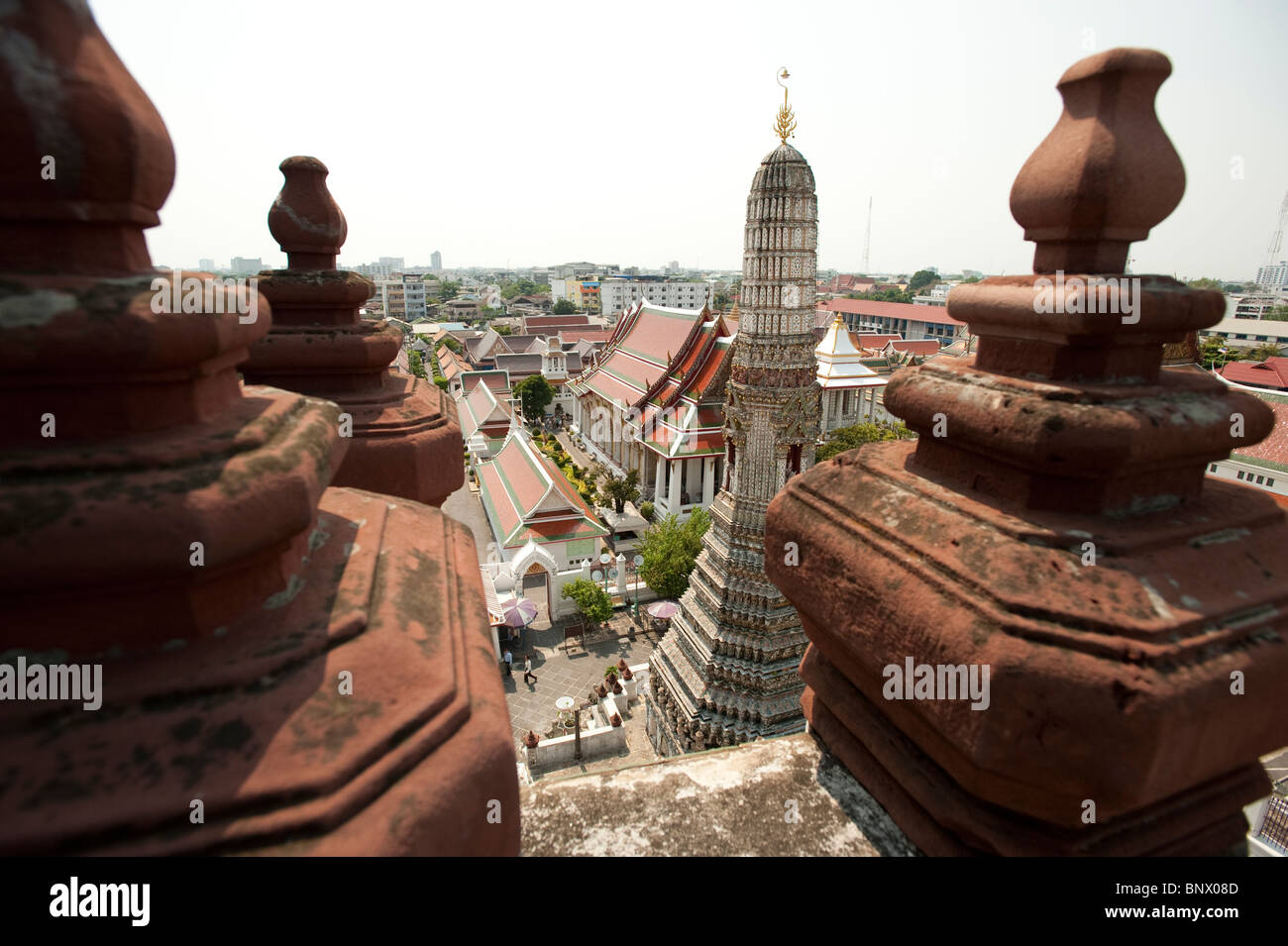 Vue du Temple de l'aube au Wat Arun, Bangkok, Thailande, Asie Banque D'Images