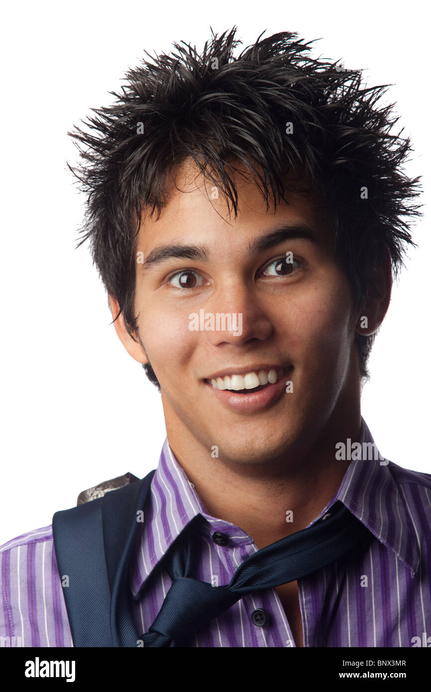 Portrait d'un jeune homme asiatique avec sa cravate défaite Photo Stock -  Alamy