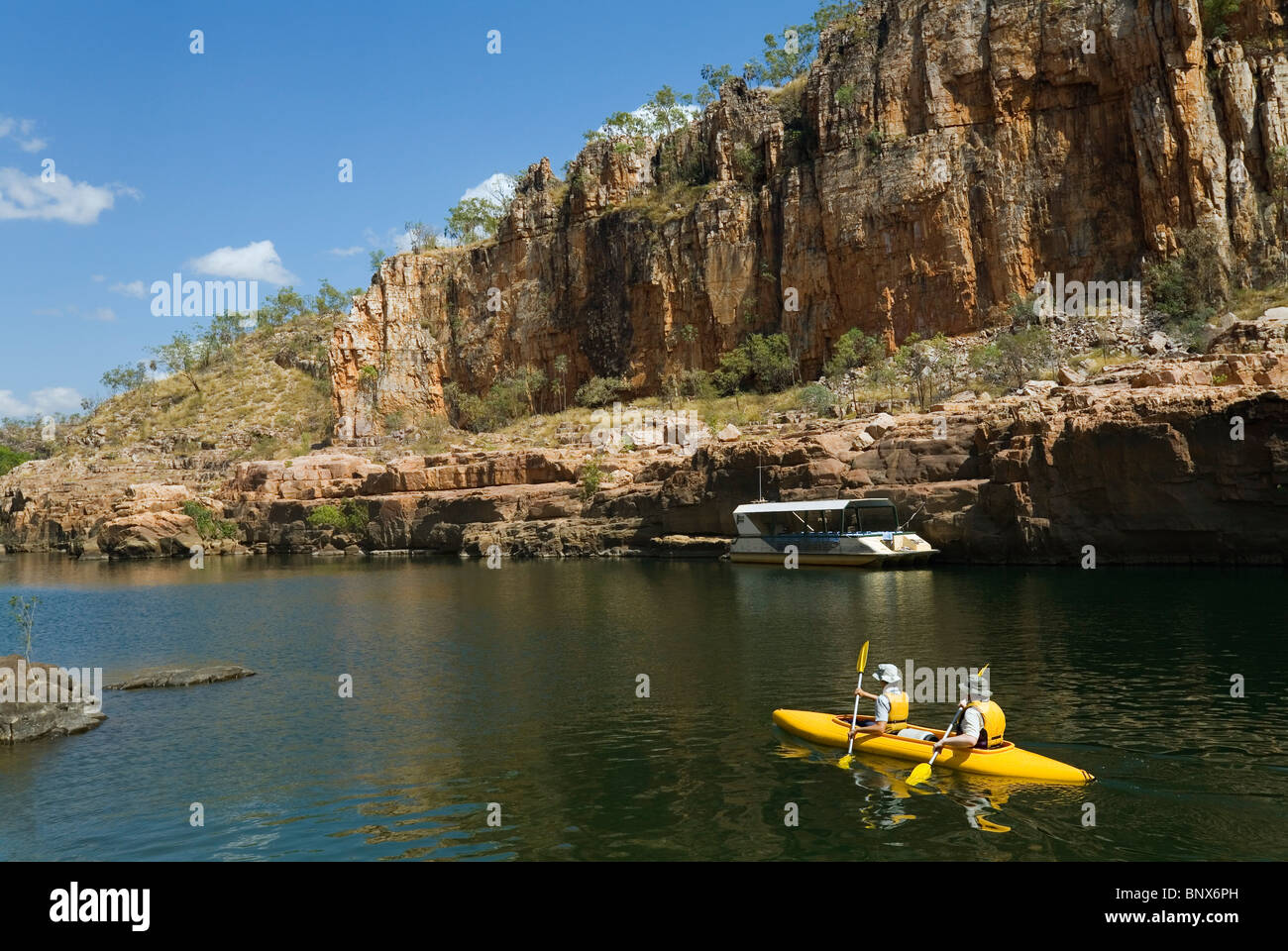 Canoë dans les gorges de Nitmiluk (Katherine) Parc National. Katherine, Territoire du Nord, Australie Banque D'Images