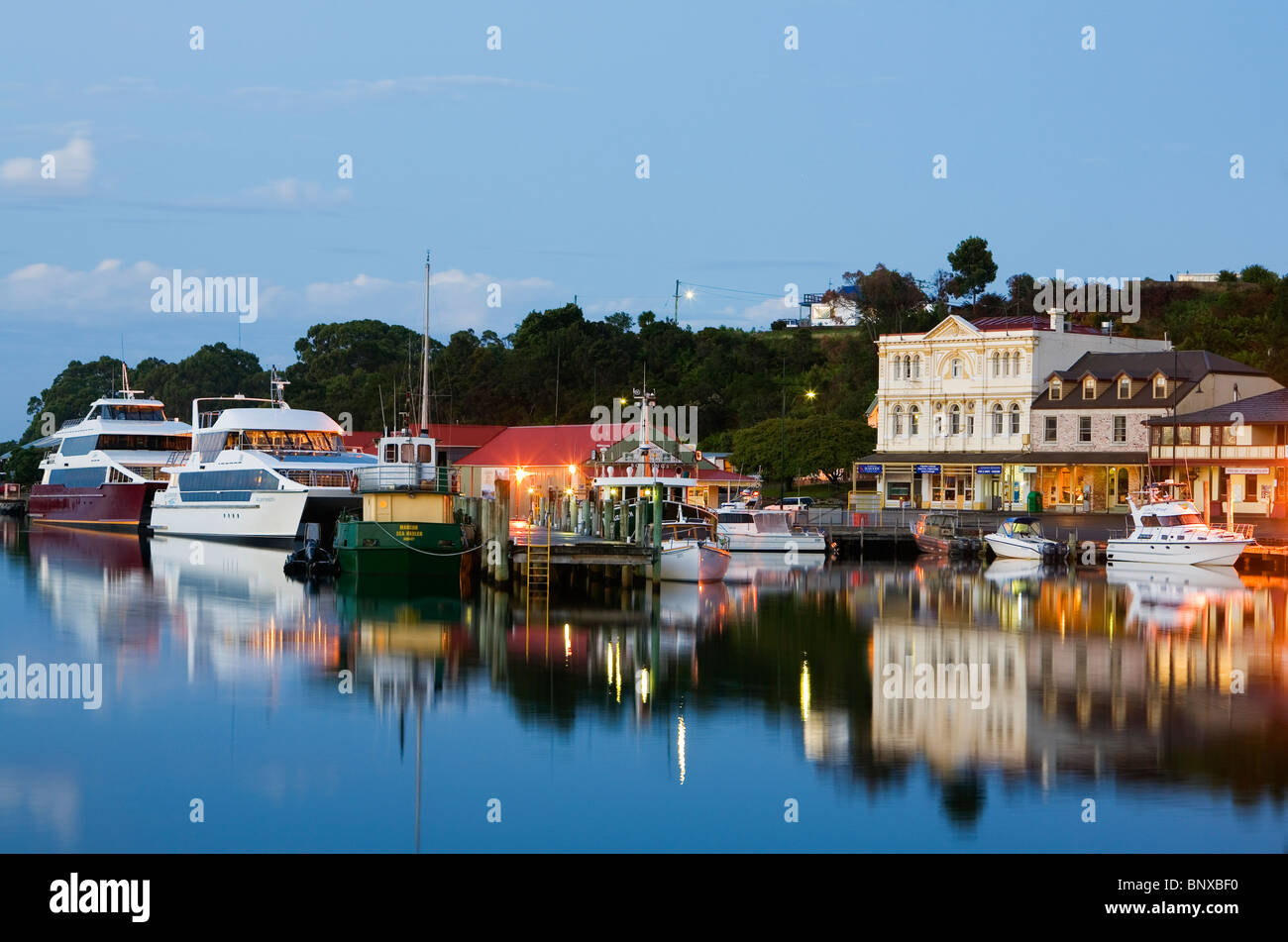 Le port de Strahan sur la côte ouest de la Tasmanie. Hobart, Tasmanie, Australie Banque D'Images