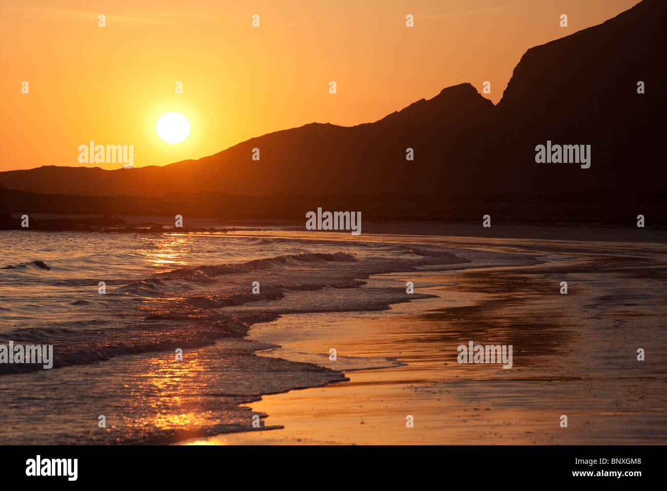 Coucher du soleil sur la mer de Norvège, îles Andøy Banque D'Images