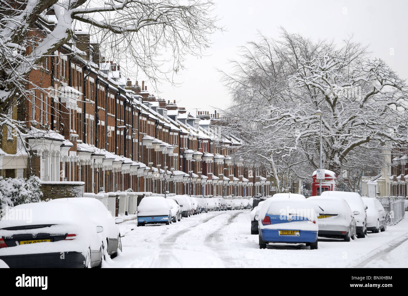 La neige a couvert la primevère Gardens Belsize Park London Banque D'Images