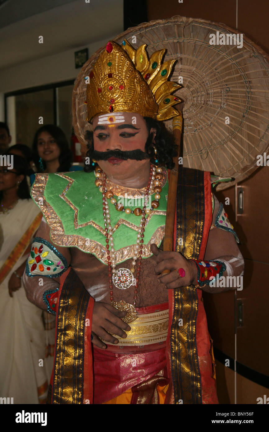 Homme habillé comme Maveli sur Onam Festival à Kerala Inde Banque D'Images