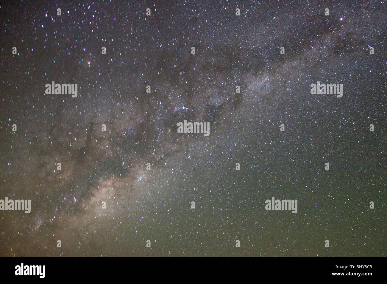 Ciel nocturne de San Pedro de Atacama, au Chili. Voie Lactée peut clairement être vu. Banque D'Images