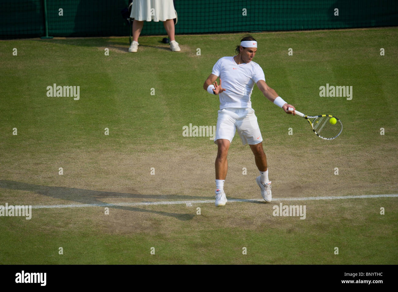 26 juin 2010 : Rafael Nadal (ESP) 2 v Philipp Petzschner GER (33). Tournoi international de tennis de Wimbledon qui s'est tenue à l'tous les FRA Banque D'Images