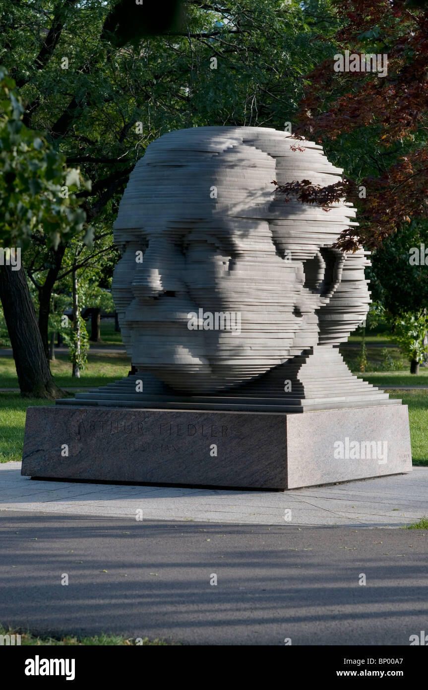 Une sculpture de Boston's Arthur Fiedler. Banque D'Images