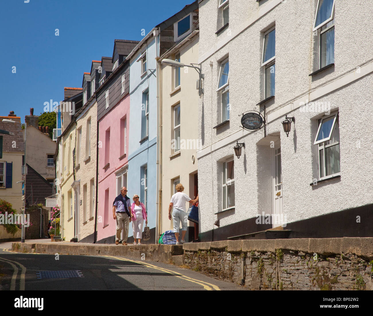 Padstow, Cornwall, cottages en terrasses, des couleurs pastel, l'été Banque D'Images