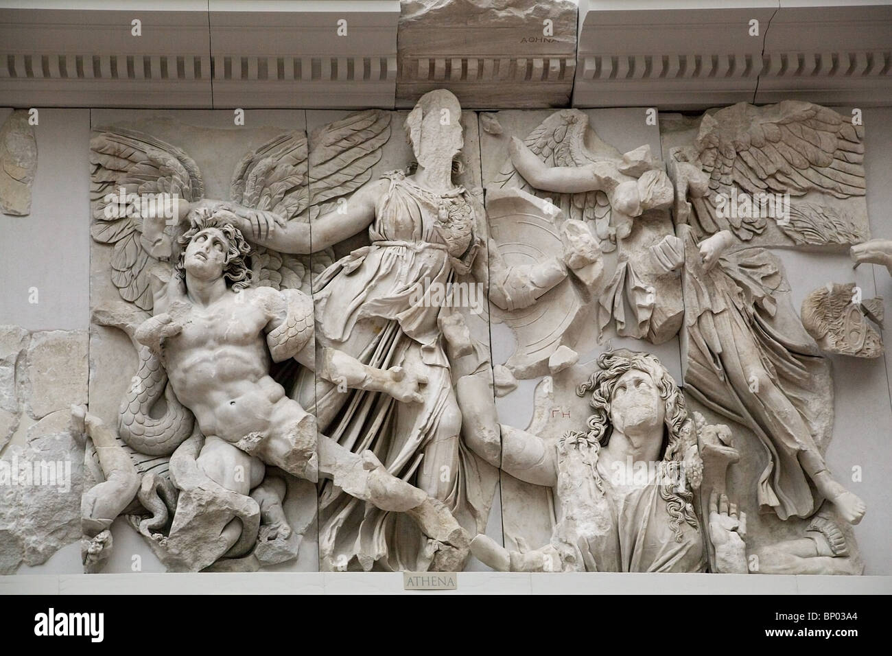 Objets de Musée de Pergame à Berlin, Allemagne 'Athena et les Titans" Banque D'Images