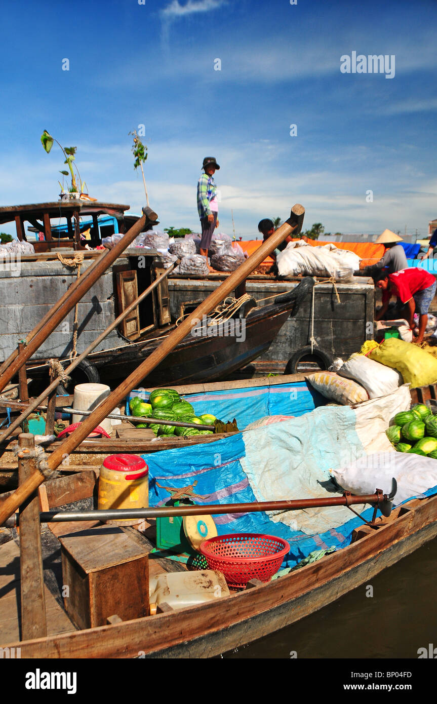 Vietnam, le delta du Mékong, marché flottant de Cai Rang. Banque D'Images